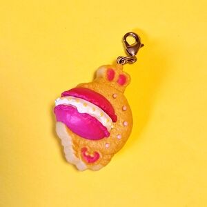Sailor Moon Re-ment Sweet mascot Cutie Moon macarons cookie rement bag charm